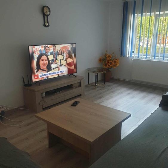 De închiriat apartament Micro3 - 8