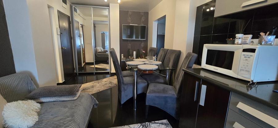Etaj2, zona Spitalului județean,  micro 6 Târgoviște, vânzare apartament 2camere - 1