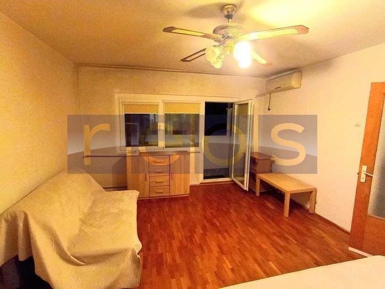 VANZRE GARSONIERA | CENTRALA PROPRIE | ZONA DECEBAL - 4