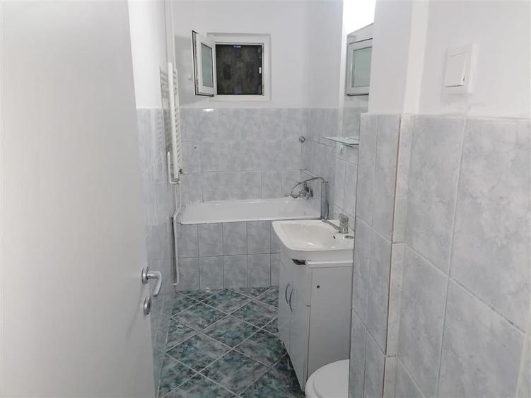 Parter Renovat 2 camere Bulevardul Cetatii - 5