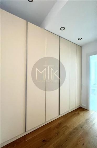 EXCLUSIV | SCOALA AMERICANA - Complex cu PISCINA | Pipera - Vila Duplex / 327 MP - 40