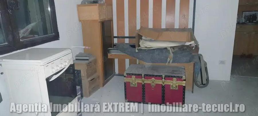 Casa cu 5 camere ?i 814mp teren, pe strada Salcamului din Tecuci - 4