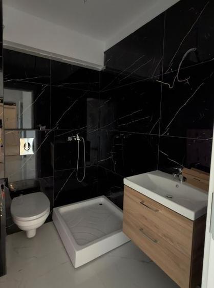 Apartament cu 3 camere decomandat în Sud-Est