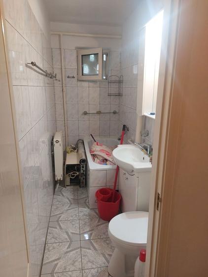 Inchiriez apartament 3 camere - 8