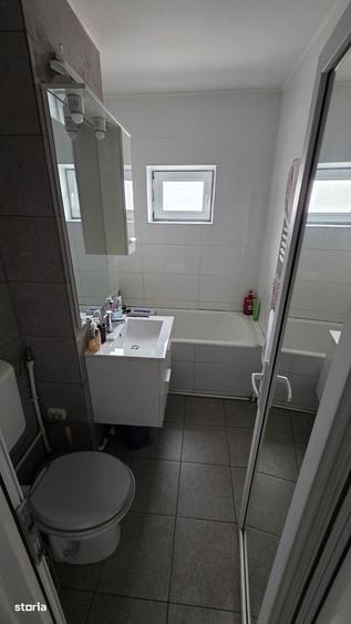 Vand ap cu 3 camere zona Posta 4 ( str. Borcea ) - 1