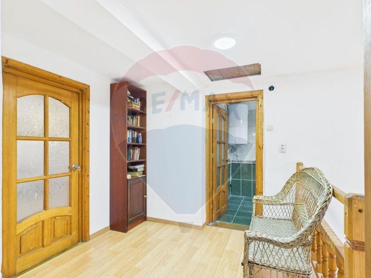 Casa cu 5 camere de vanzare Ciorogarla 1682mp teren - 16