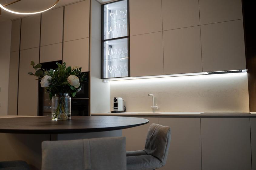 AMAZING 3 BEDROOM - ONE RAHMANINOV - 9