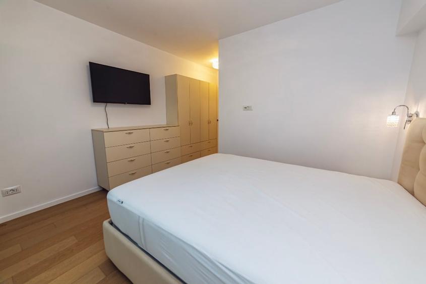 Apartament cu 4 camere, mobilat în Unirii
