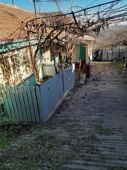 Casa la tara Comuna Malusteni Judetul Vaslui - 4