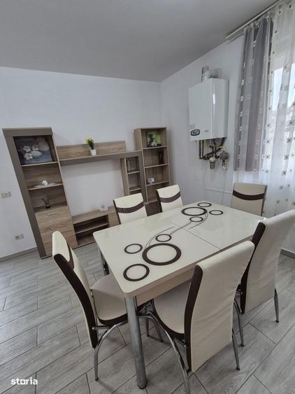 Ap. 2 camere , decomandat , loc de parcare - Giroc - 6