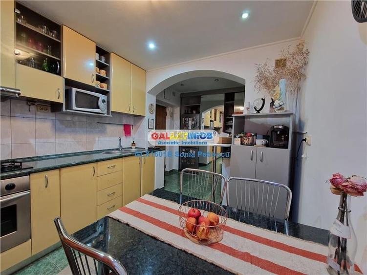 Apartament 3 camere decomandat metrou Dristor