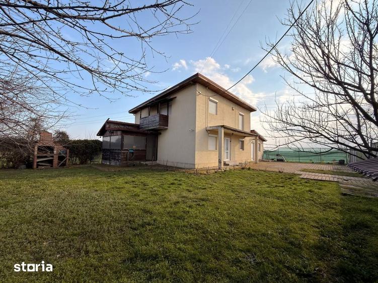Casa de vanzare, 4 camere, 162 mp Buturugeni - 11
