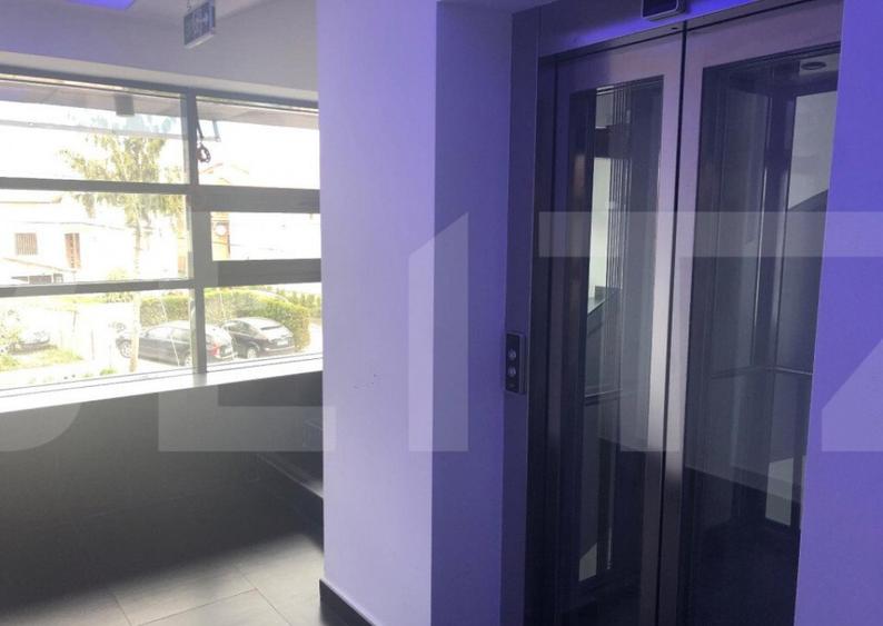 Birouri in cladire clasa A! - 13