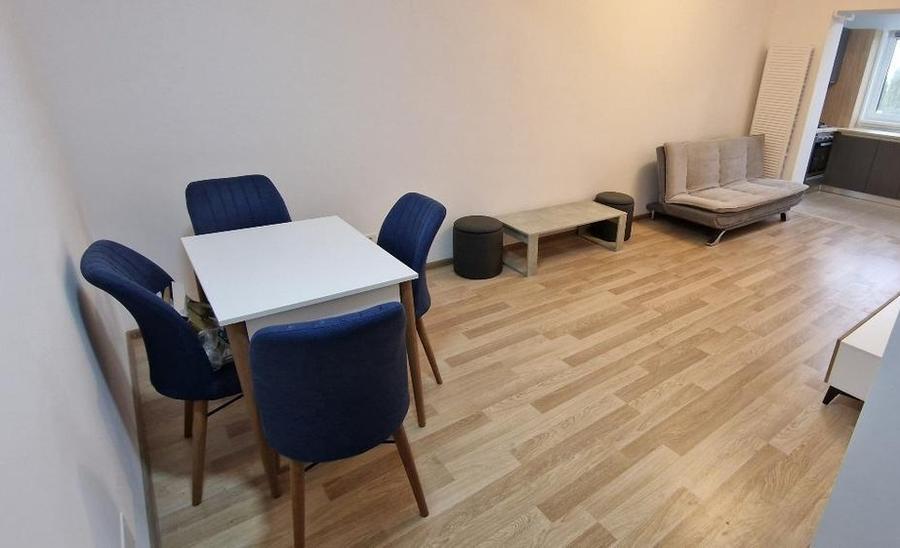 Apartament cu 2 camere decomandat + loc parcare / Bd Metalurgi - 5