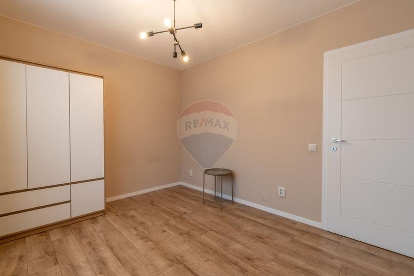 De închiriat – Apartament cu 3 camere, boxă și parcare in Floresti - 10