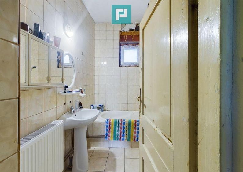 Casa cu 4 camere + anexe in ?ofronea - 11