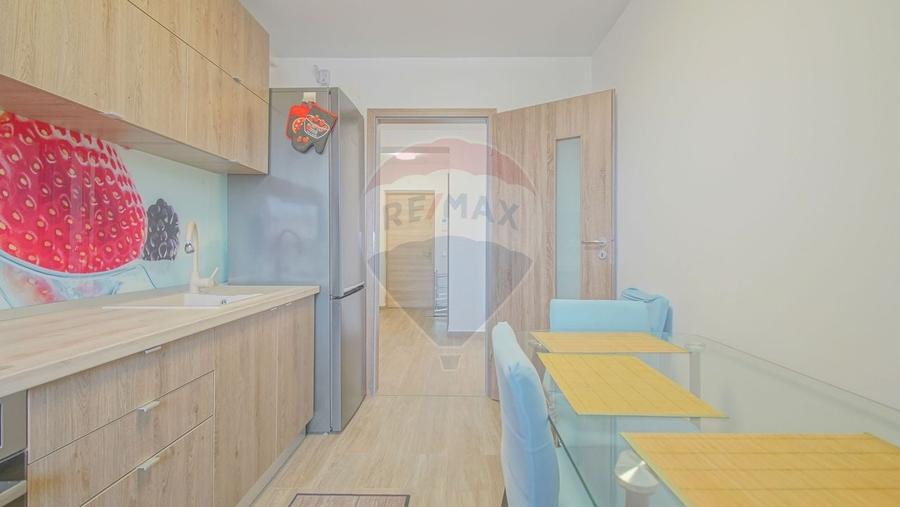 Apartament cu 2 camere decomandat, mobilat în Tractorul