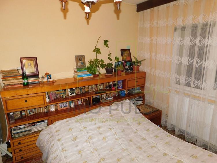 Apartament cu 3 camere decomandat, mobilat în Dâmbovița