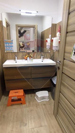 Spațiu comercial de inchiriat - 36