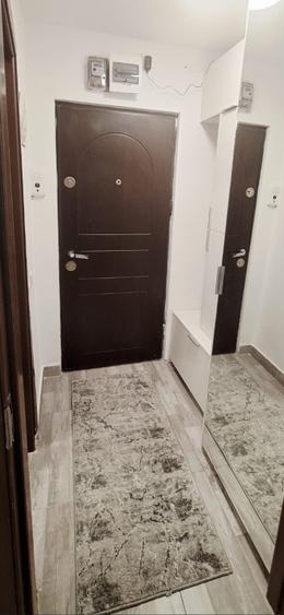 Garsoniera moderna- Tractorul- langa Coresi Mall - 7