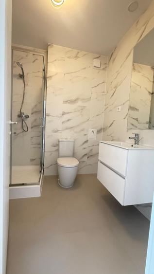 Apartament cu 3 camere decomandat în Theodor Pallady
