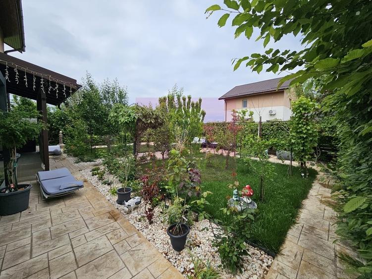 Sabareni, casa 2019, P+1+pod, renovata, curte amenajata, aproape de padure - 15