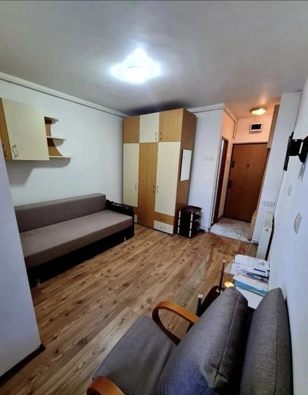 Garsoniera zona Judetean,renovata,mobilata.56500 Euro - 2