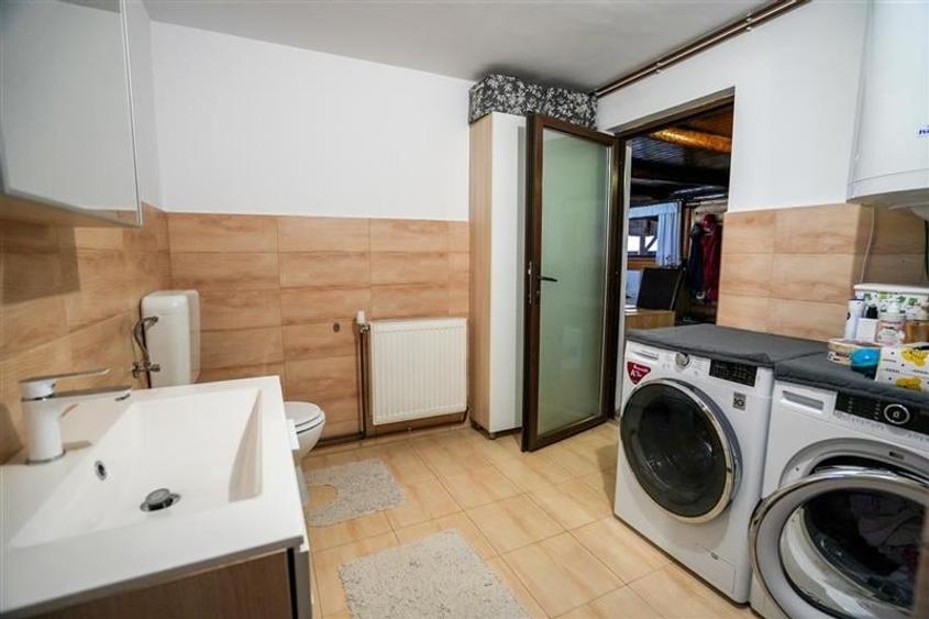 Film&Tur! Domeniu pe 222.000mp+ Ferma +Anexe specifice+Constructie+
rezidential - 27