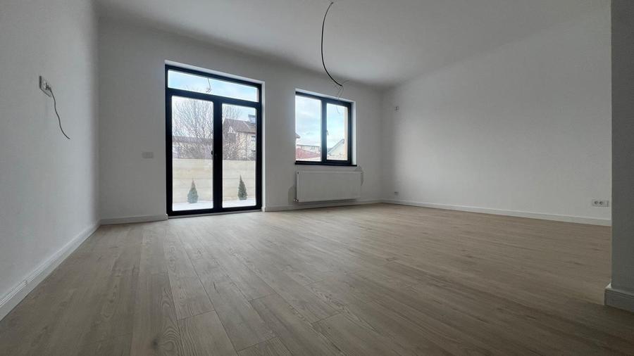 Duplex premium de vânzare – stradă privată, ideal pentru familie - 4