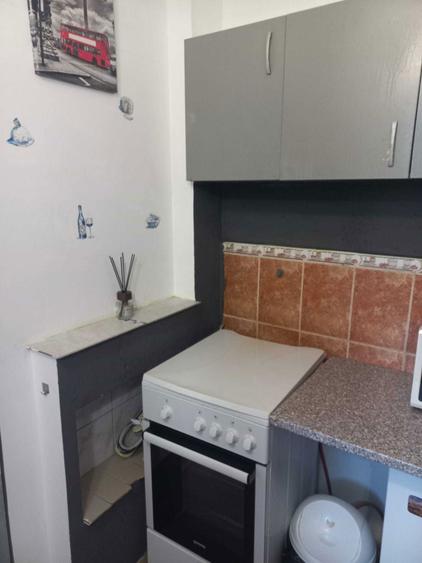 Camera de camin de vanzare, stil garsoniera, zona Valea Rosie , Craiova- ideala pentru investitie sau locuit - 7