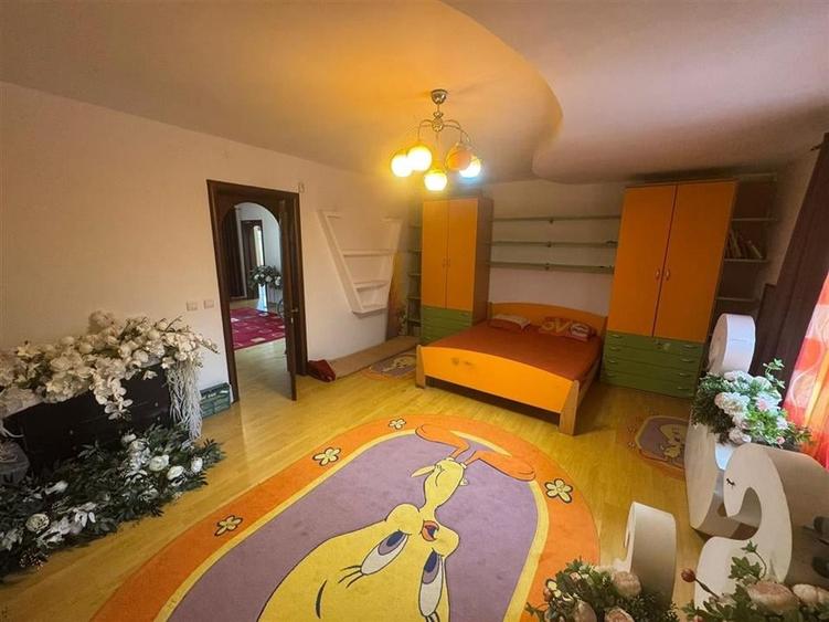 Casa Focsani, zona LIDL centru-str Alecu Russo, 485 mp teren ,casa P+1+M - 16