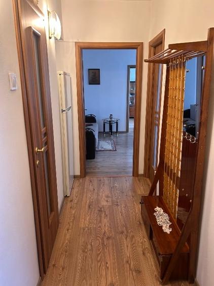 PROPRIETAR vand apartament 2 camere semidecomandat, zona centrală (George Apostu - 9