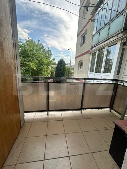Apartament 2 camere decomandate, 2 balcoane, etaj 1, zona Vlahuta - 4