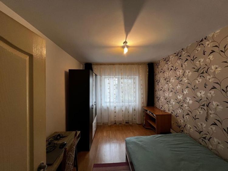 Inchiriez camera ap 4 camere Nicolina Lidl - prima statie - 4