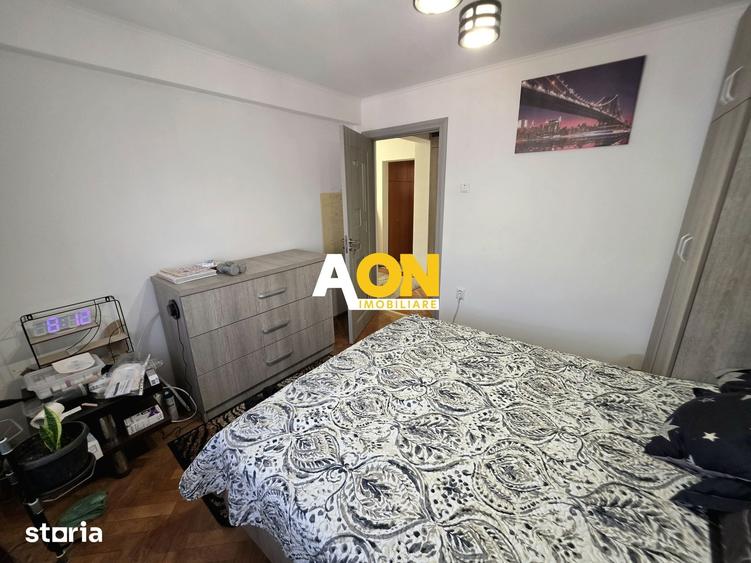 Apartament cu 3 camere decomandat în Cetate