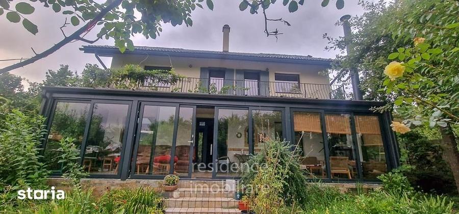 Casă cu 5 camere cu Teren 900 Mp în Făget