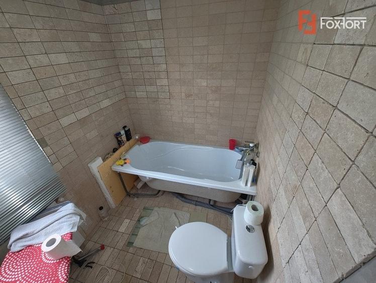 Casă individuală cu 4 camere cu Garaj în Giarmata