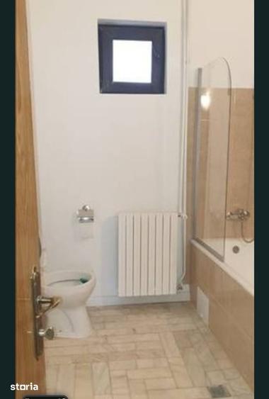 Casă cu 4 camere cu Canalizare în Nord