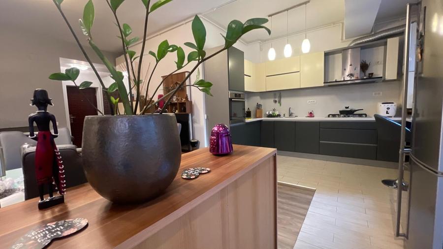 Inchiriere 3 camere - Decebal - bloc boutique - 11