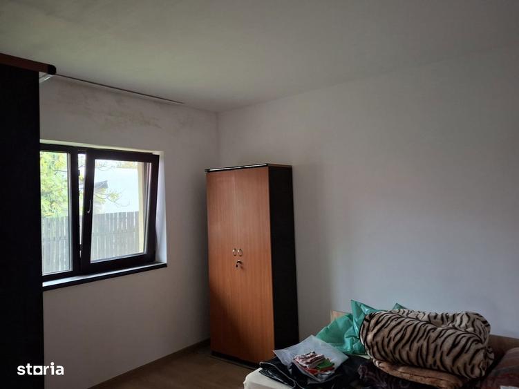 Casă cu 3 camere cu Teren 977 Mp în Petrăchioaia