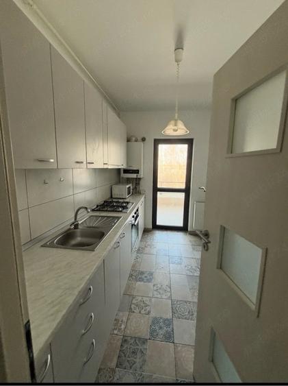 Apartament cu 2 camere decomandat în Sisești