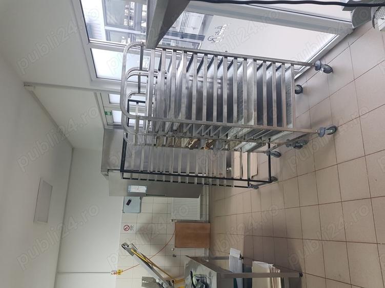 Spațiu comercial, de 100 mp, în Podu Iloaiei