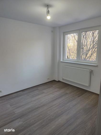 Apartament cu 3 camere în Drumul Taberei