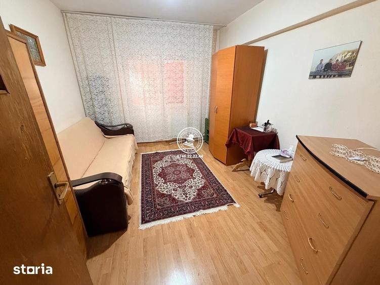 Apartament cu 4 camere în Dacia
