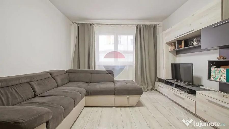 Apartament cu 2 camere semidecomandat în Noua