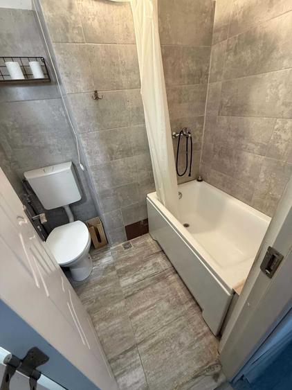 Apartament cu 2 camere nedecomandat în Central