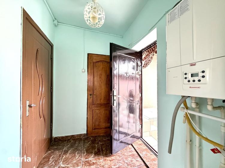 Casă cu 5 camere cu Teren 479 Mp în Ghirodei