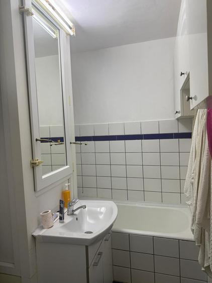 Apartament cu 4 camere în Colentina