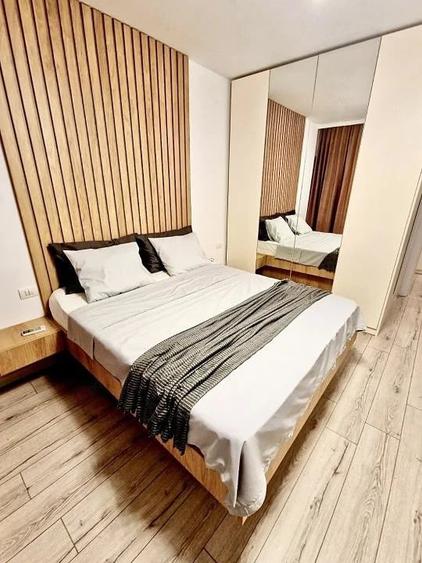 Apartament cu 2 camere semidecomandat în Colentina