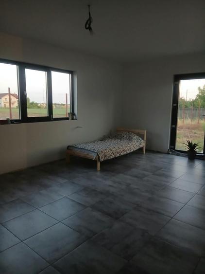 Casă cu 3 camere în Central
